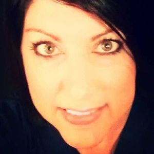 Meet your Posher, Angie